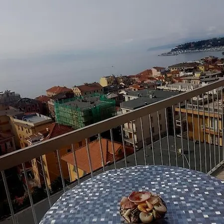 Panoramico A 150mt Dal Mare! Varazze