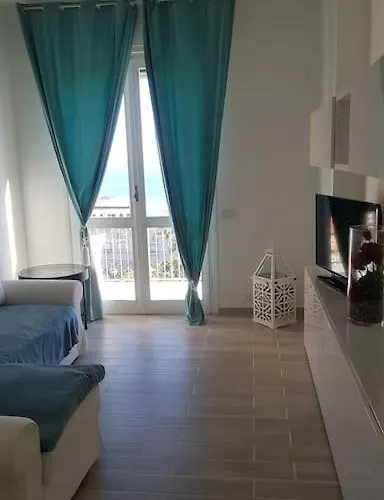 Διαμέρισμα Panoramico A 150mt Dal Mare! *